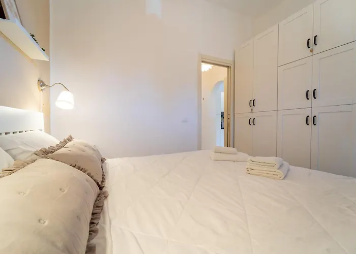 Apartment Violet Home- Super Sanremo