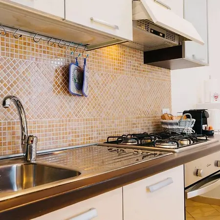 Violet Home- Super Sanremo